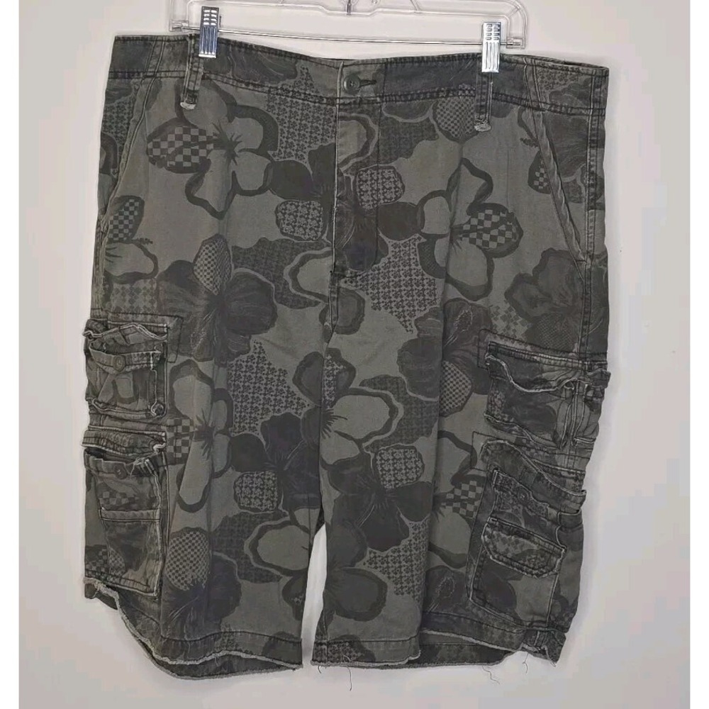 Plugg Cargo Shorts Floral Pattern‎ Mens Size 38